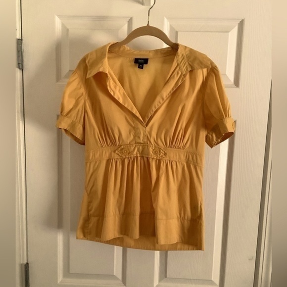 YELLOW~BLOUSE~MEDIUM ~ - Picture 1 of 4